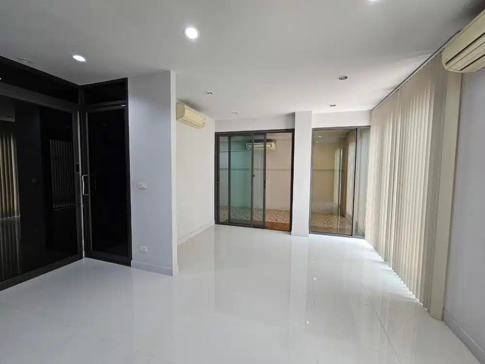 Jade-Height-Home-Ofiice-for-rent-or-sale-Rama-3-Sawasdee-Bangkok-Property