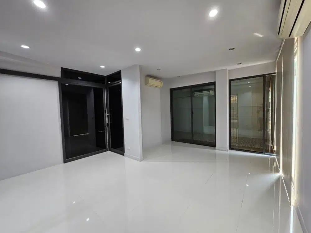 Jade-Height-Home-Ofiice-for-rent-or-sale-Rama-3-Sawasdee-Bangkok-Property