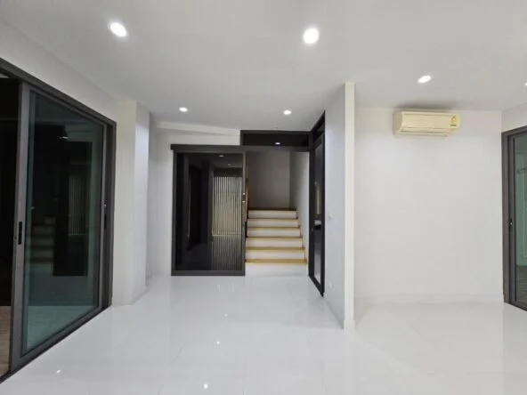 Jade-Height-Home-Ofiice-for-rent-or-sale-Rama-3-Sawasdee-Bangkok-Property