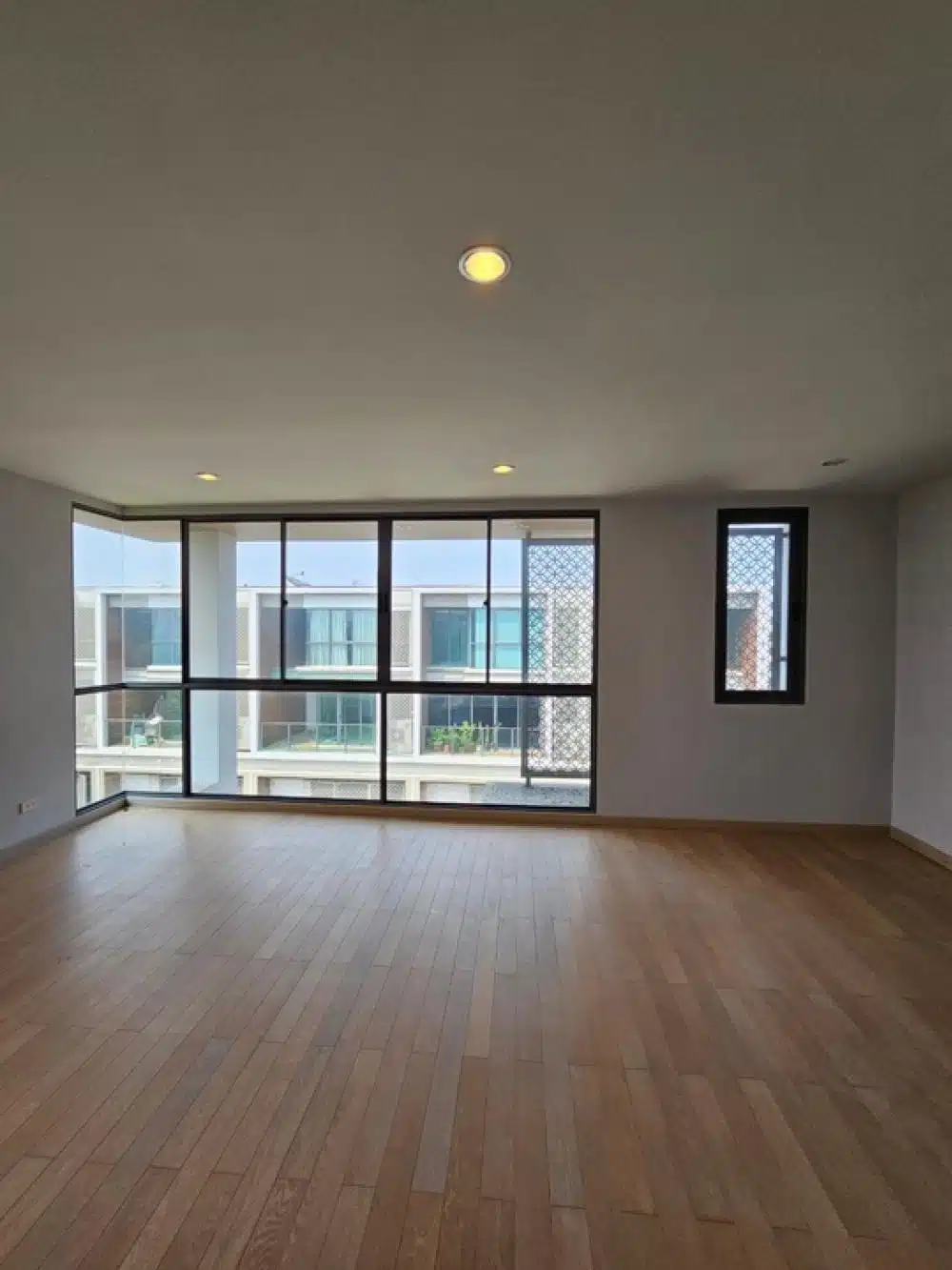 Jade-Height-Home-Ofiice-for-rent-or-sale-Rama-3-Sawasdee-Bangkok-Property