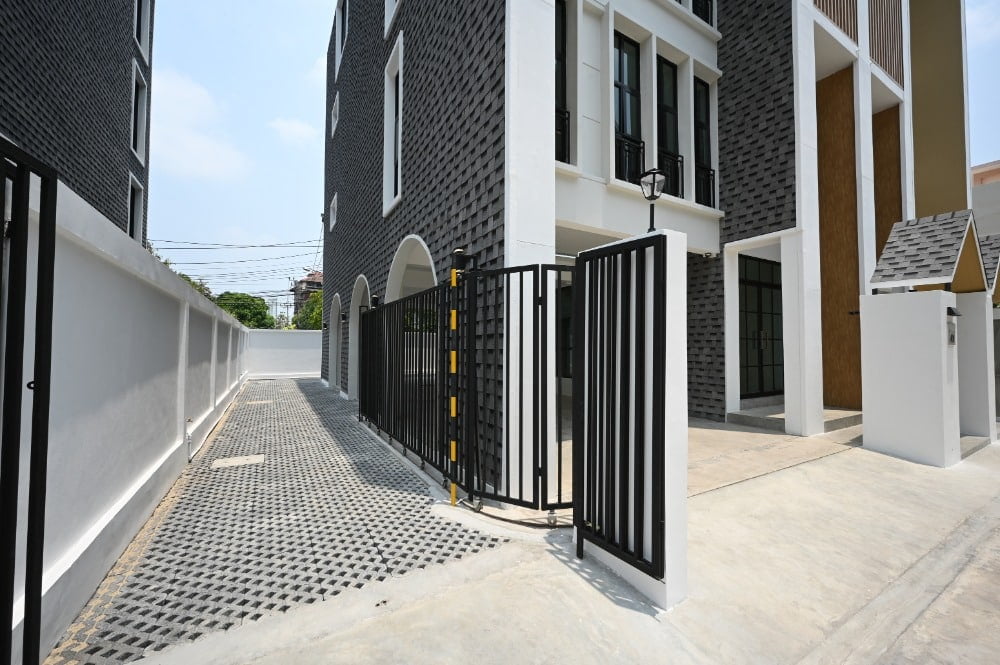 NA NICHA Huamak 10-Home-Office-for-rent-Bang-Kapi_Sawasdee-Bangkok-Property
