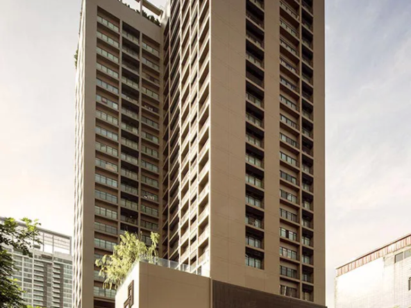 Corner-Unit-Condo-for-Rent-Noble-Refine-Condominium-Sukhumvit-Sawasdee-Bangkok-Property-facade