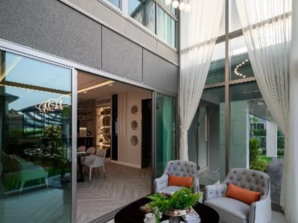 Luxury-Villa-for-sale-The-Signature-at-Perfect-Masterpiece-Krungthepkreetha-Sawasdee-Bangkok-Property