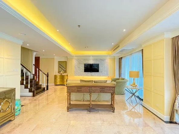 Le Raffine Condominium - duplex condo with private pool - Sawasdee Bangkok Property - Luxury Homes